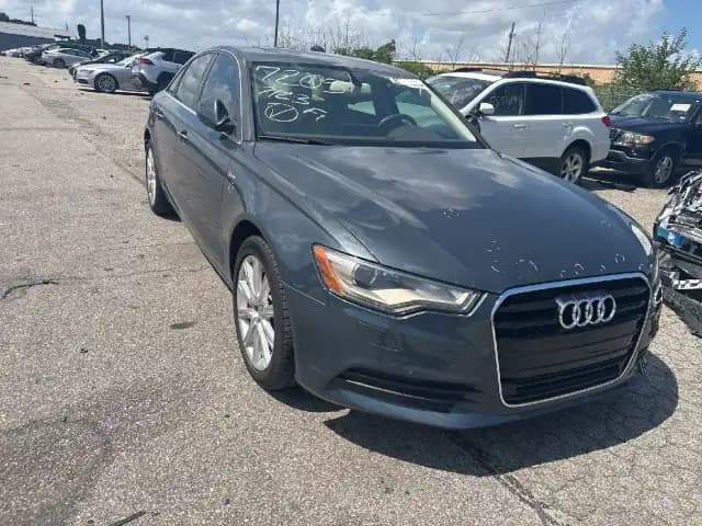 2014 Audi A6 - Przed naprawą
